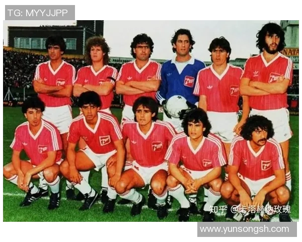 足球巨星签名珍藏集锦展现传奇球员的独特魅力与风采